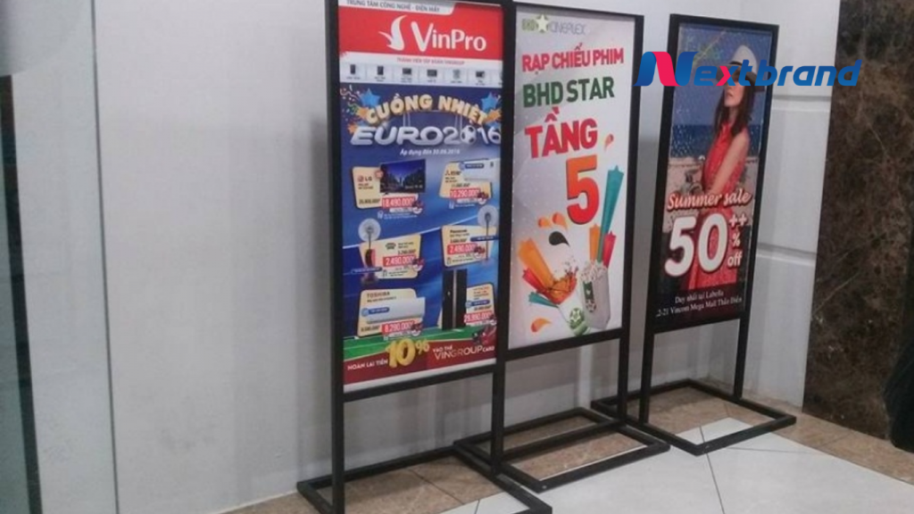 quảng cáo standee