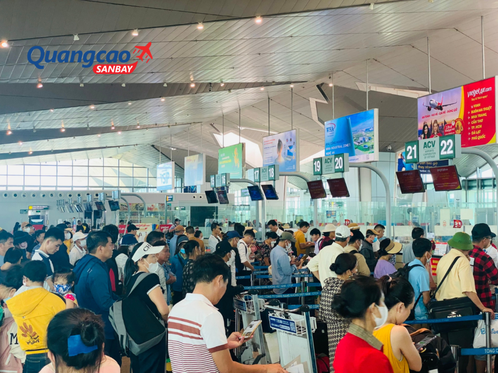 Quảng cáo màn hình LED tại khu vực check-in sân bay Vinh