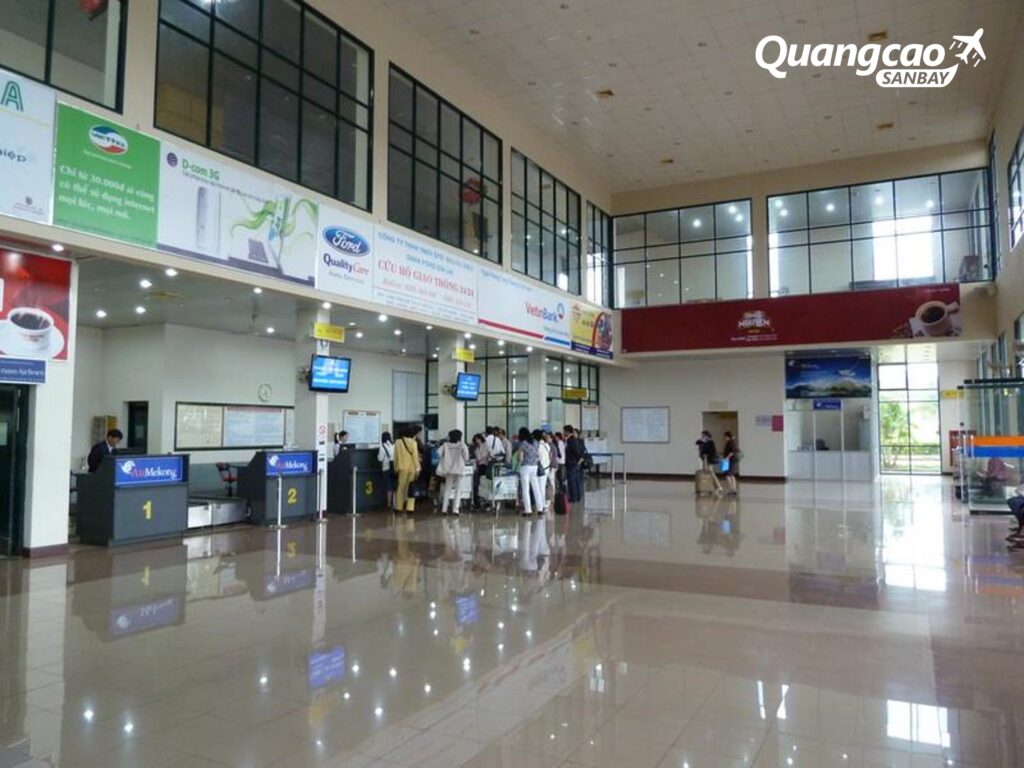 Khu vực làm thủ tục check-in tại sân bay Pleiku