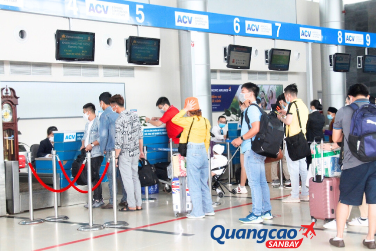 Khu vực quầy check-in sân bay Buôn Ma Thuột