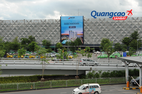 Quảng cáo sân bay Pleiku với Pano ngoài trời