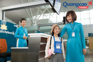 Cân nhắc sử dụng dịch vụ “Trẻ đi một mình” (UM) nếu trẻ lần đầu đi máy bay