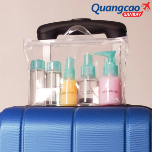 Hành khách nên chiết mỹ phẩm ra chai lọ nhỏ khi mang lên máy bay