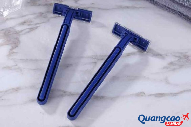 Dao cạo râu thuộc danh mục hàng hóa có vật sắc nhọn