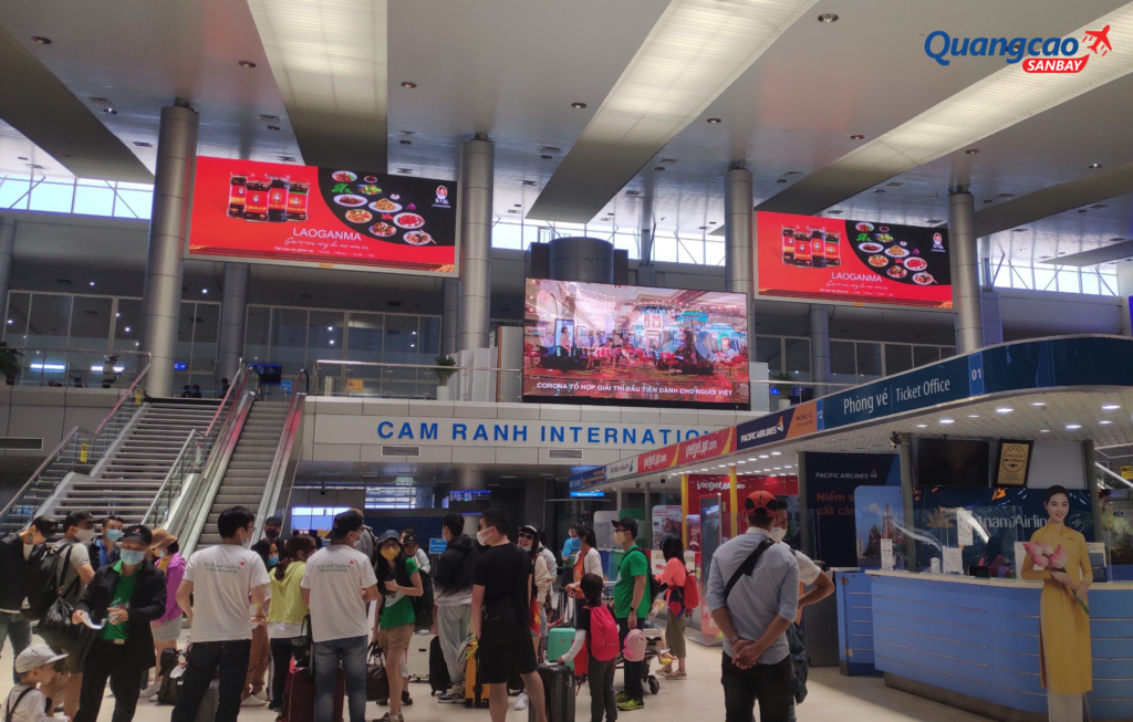 How to book advertising in Cam Ranh Airport