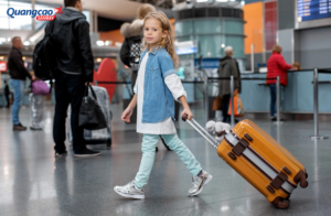 Trẻ em đi máy bay 1 mình