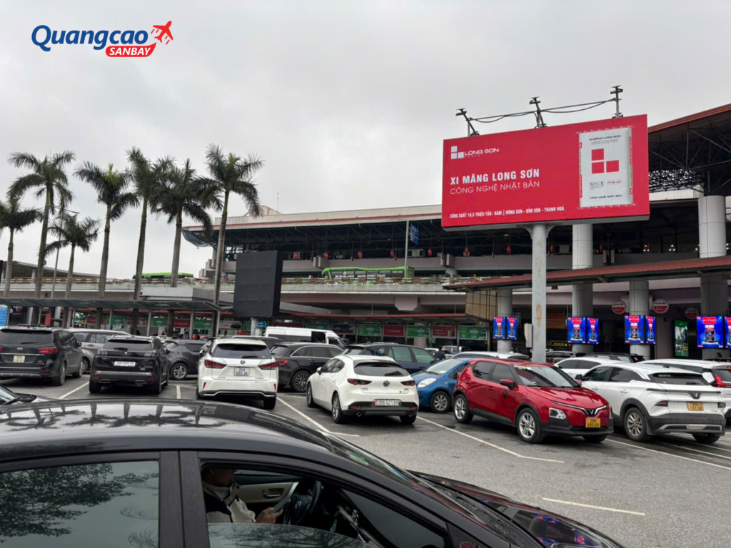 Pano advertising at parking car