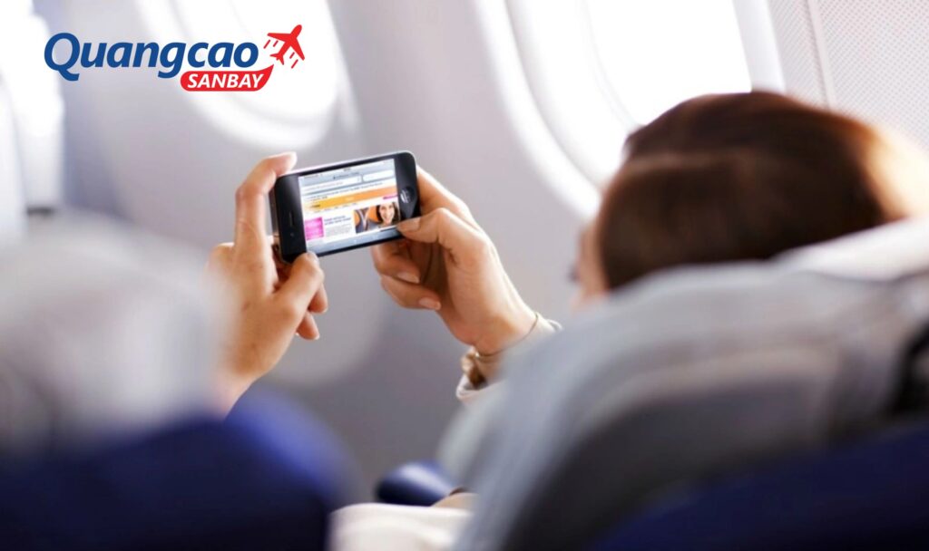 Những rủi ro nếu dùng điện thoại sai cách trên máy bay