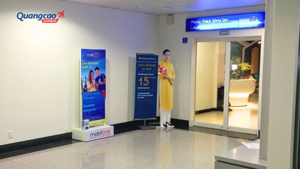 Standee advertising