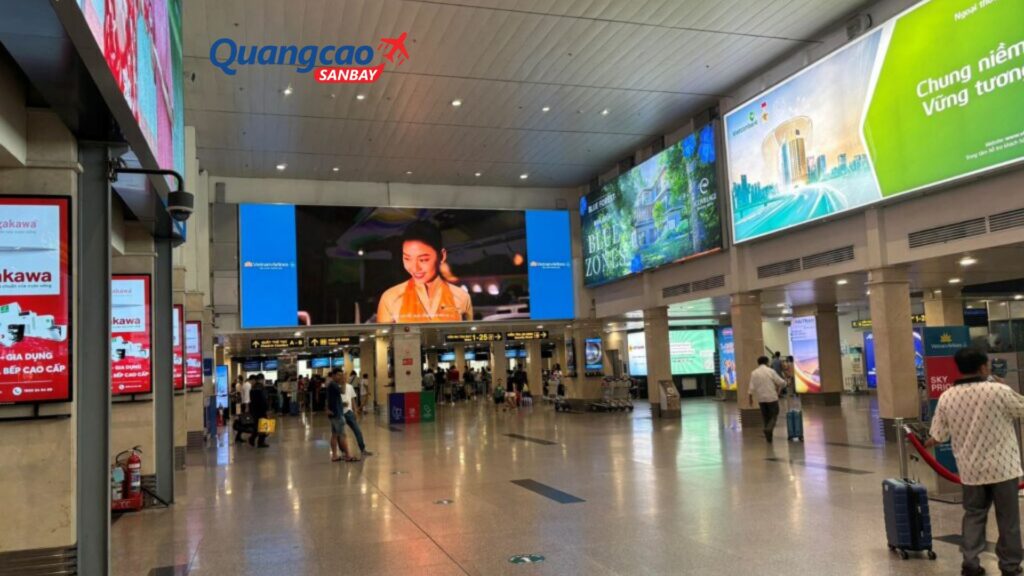 Advertising implementation result at Lien Khuong airport