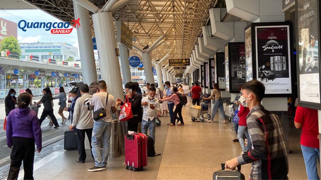 Outdoor areas and airport entrances