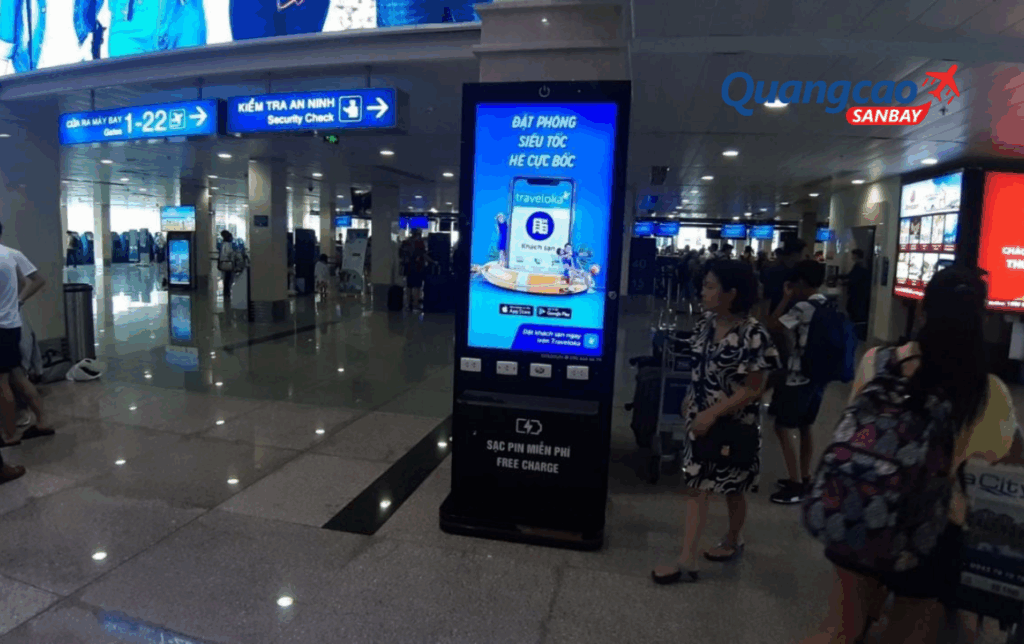 Charging station advertising