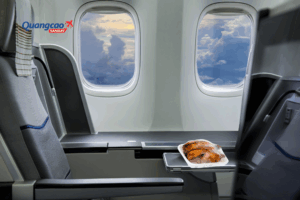 Gà quay nguyên con chỉ được mang lên cabin nếu đã chín và không gây mùi