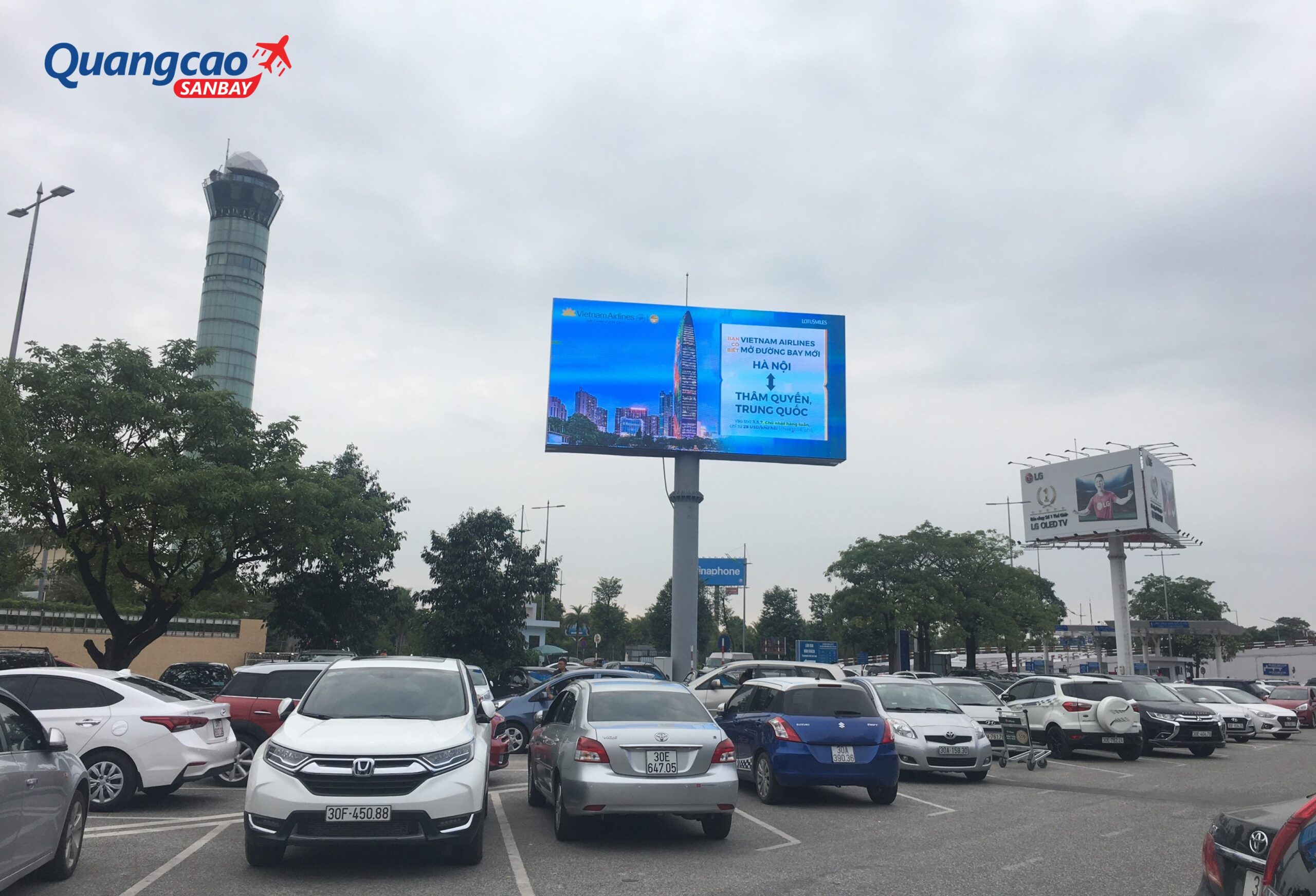 Big billboard advertising in Vietnam airports brings many outstanding benefits