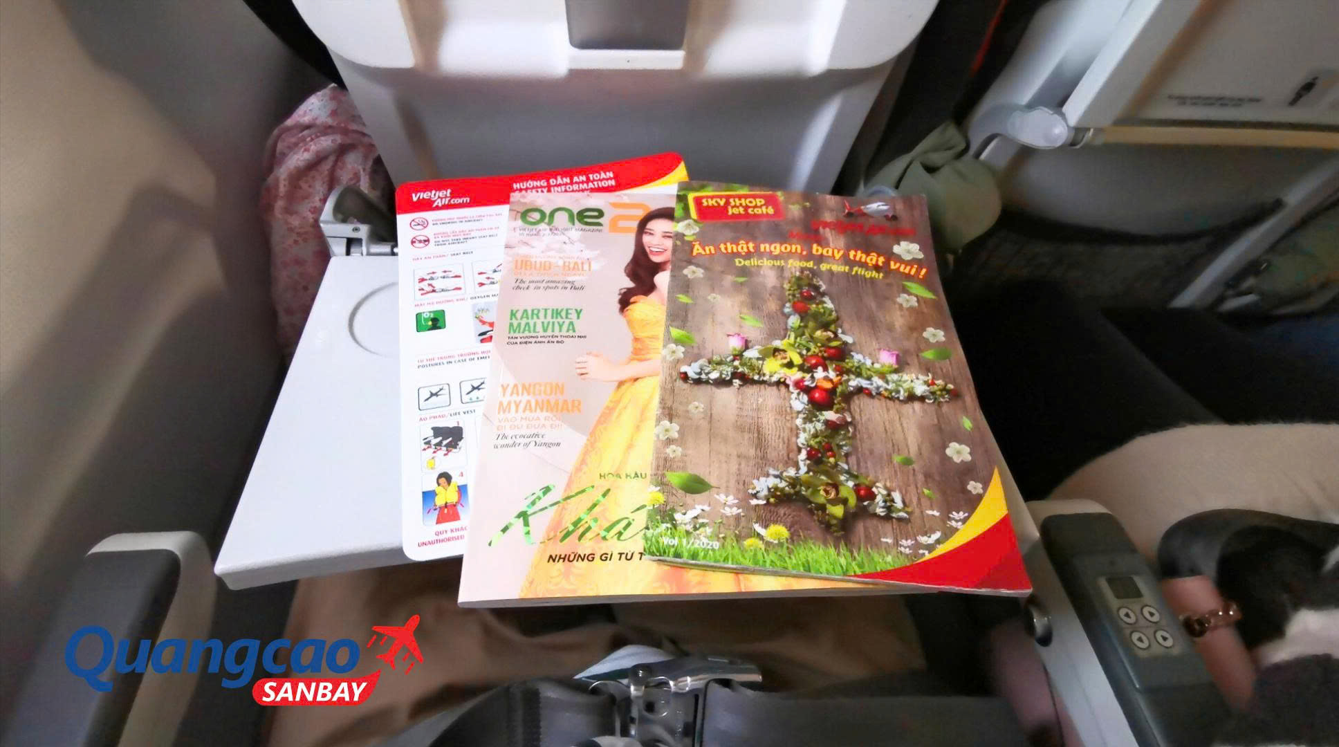 Advertising on Vietjet Air planes