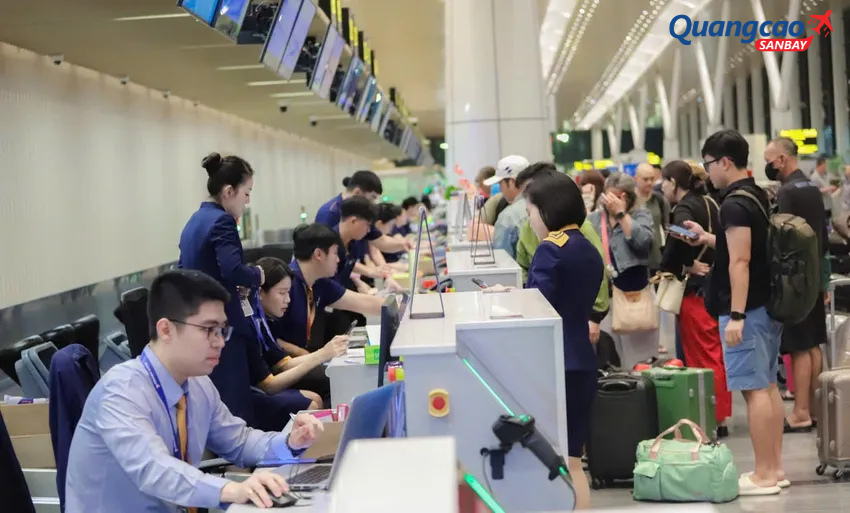 Cục Hàng không Việt Nam yêu cầu chấn chỉnh quy trình kiểm tra hành lý xách tay tại sân bay