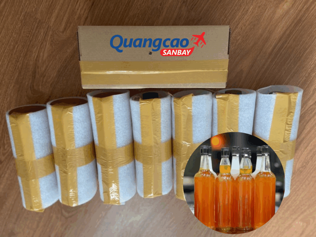 Bọc chai mật ong cẩn thận trước khi đóng vào hành lý ký gửi