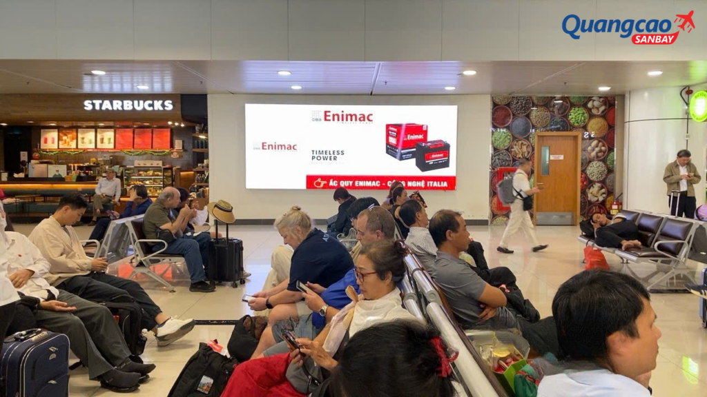 Biển người tại Nội Bài – môi trường tiếp xúc thương hiệu hiếm có 