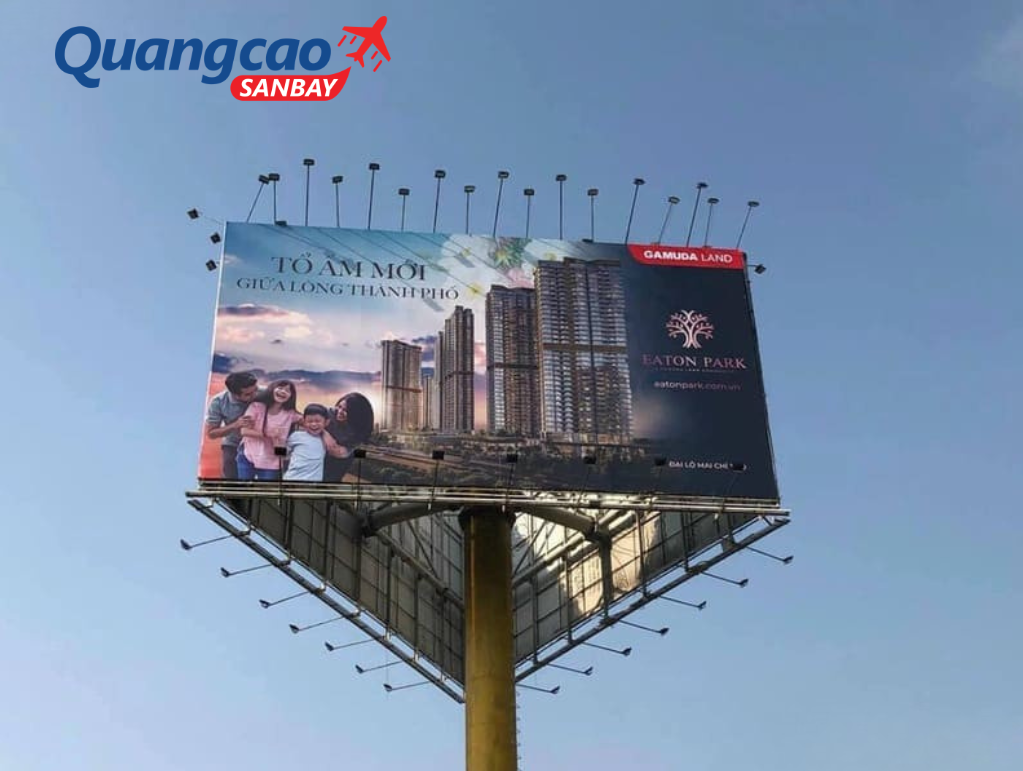 Billboard quảng cáo lối ra vào sân bay
