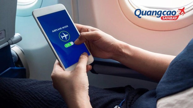 Những lưu ý quan trọng khi dùng điện thoại trên máy bay