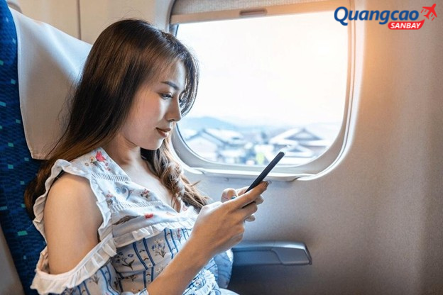 Giải đáp thắc mắc“Đi máy bay có được dùng điện thoại không?”