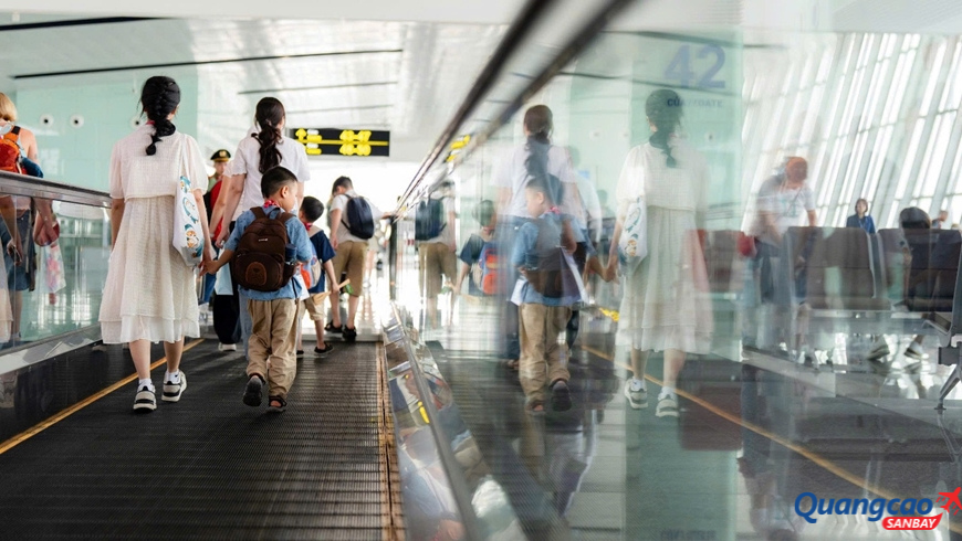 Cảng hàng không quốc tế Nội Bài cũng chú trọng đầu tư hệ thống hạ tầng chuyên biệt để bảo đảm điều kiện tiếp cận dịch vụ bình đẳng cho mọi hành khách. 