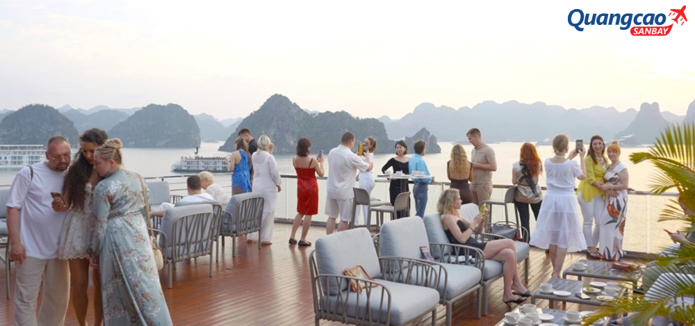 Khách quốc tế đến Việt Nam trong 5 tháng đầu năm ước đạt 10,6 triệu lượt
